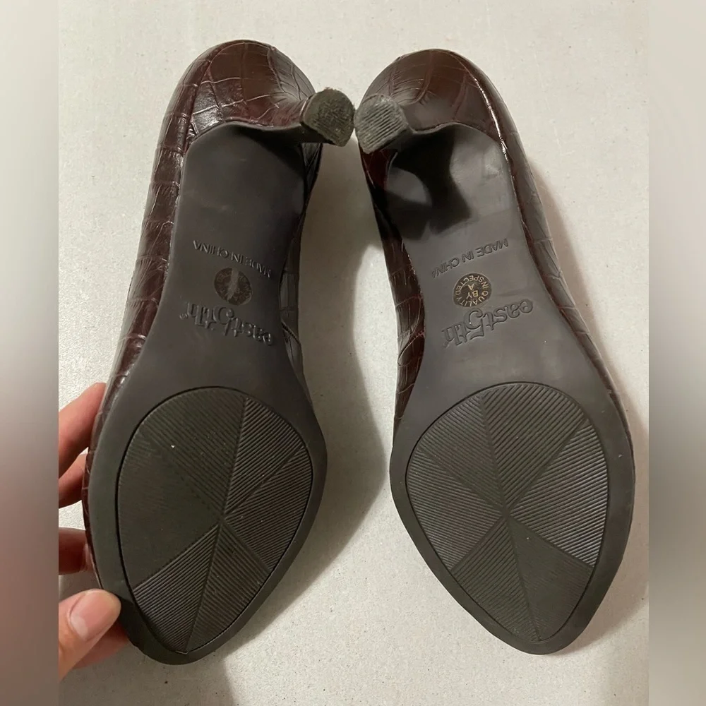 East 5th Peep Toe Heels Size 5M - Picture 4 of 5